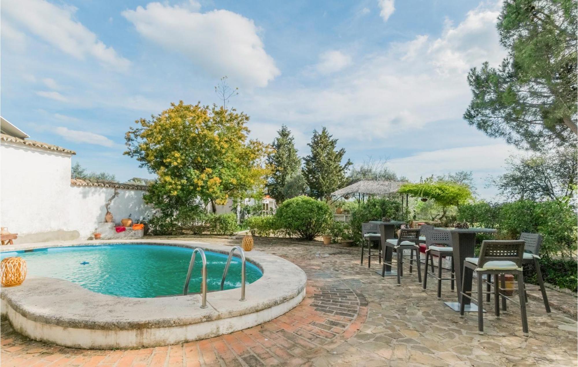 Gorgeous Home In Aldeaquemada With Swimming Pool Kültér fotó